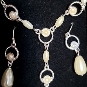 Necklace,earrings set